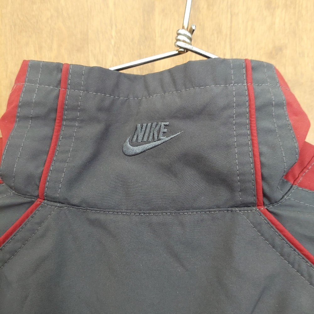 Nike jacket - Picture 3 of 4